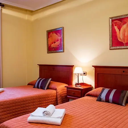 Dona Manuela Valdemierque